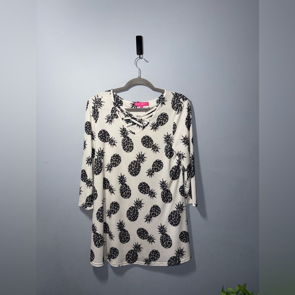 Simply Southern women’s leopard pineapple tunic top criss-cross neckline S EUC